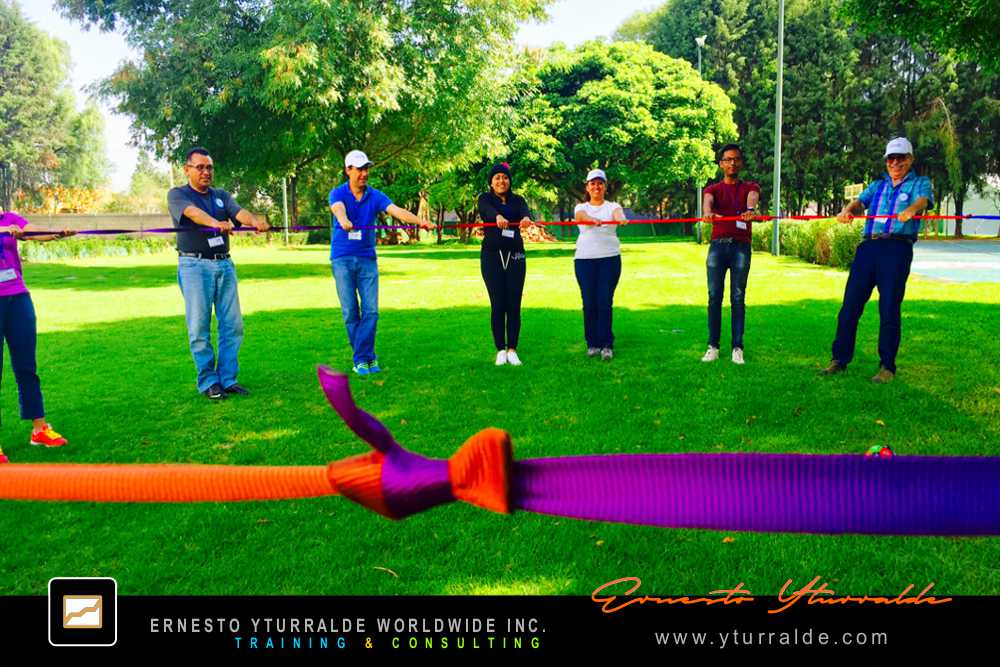 Team Building Honduras en La Ceiba | Taller de Trabajo en Equipo para Empresas